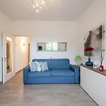 Center Near The Sea With Terrace Free Parking Ac Wifi 아파트 라팔로