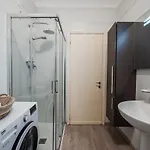 아파트 Center Near The Sea With Terrace Free Parking Ac Wifi 라팔로