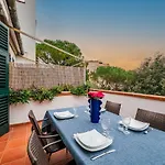 Center Near The Sea With Terrace Free Parking Ac Wifi 라팔로