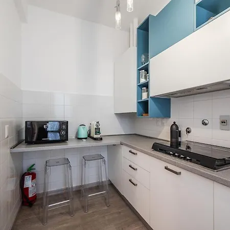 Center Near The Sea With Terrace Free Parking Ac Wifi Apartment *